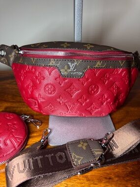 Bumbag with Brown Trim